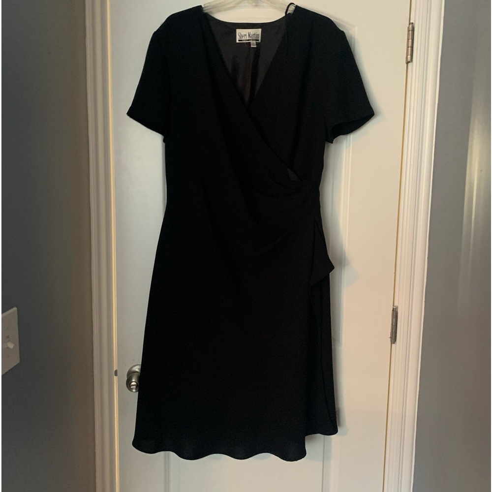Sheri Martin Black Size 18 lined cocktail dress. Knee length 100% polyester